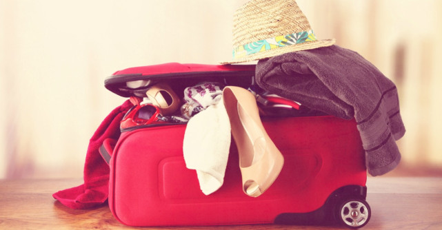 Vacanta la mare: 10 articole care sa nu-ti lipseasca din bagaj