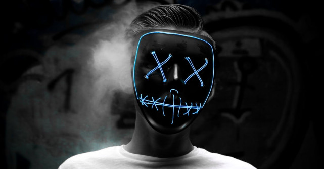 Îl iubesc, dar mă ignoră. Ce să fac?