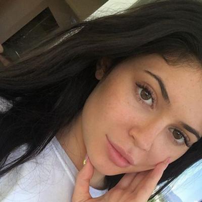 Kylie Jenner i-a schimbat numele fiului ei. Vedeta de peste ocean s-a răzgândit, iar numele de Wolf este dat uitării