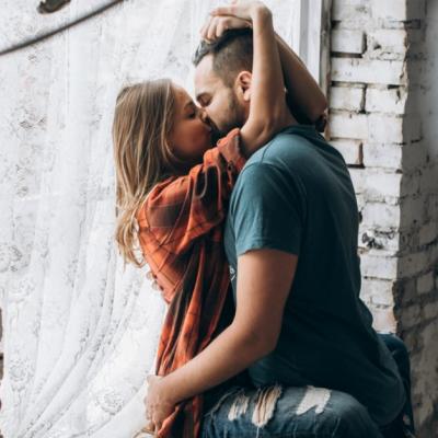 7 Semne că ești într-o relație cu un bărbat cu suflet bun (care te adoră)