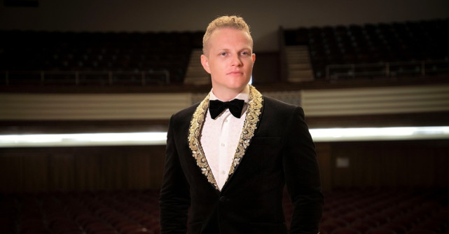 Premieră: Concertul pop-opera al primăverii cu tenorul ŞTEFAN von KORCH şi soprana OANA MARIA ŞERBAN la Filarmonica Târgu Mureș