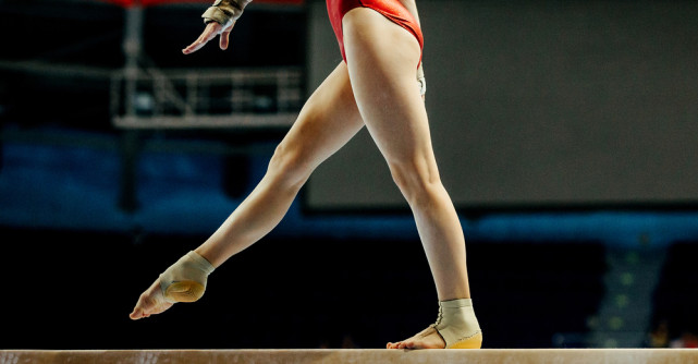 Sabrina Voinea, noua stea a gimnasticii românești! Sportiva a câștigat aur la bârnă și la sol!