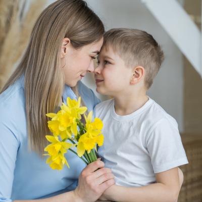 10 Sfaturi simple ca să crești stima de sine a copilului tău