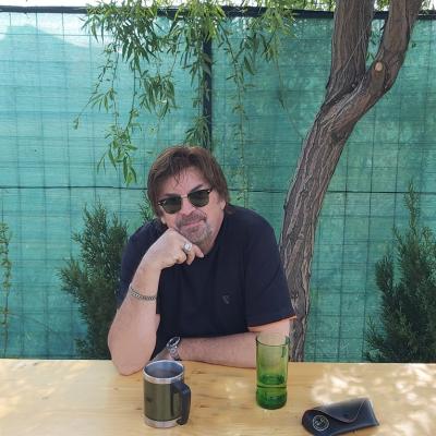 Adrian Daminescu, apariție emoționantă la Festivalul Mamaia după ce a învins cancerul