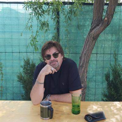 Adrian Daminescu, apariție emoționantă la Festivalul Mamaia după ce a învins cancerul