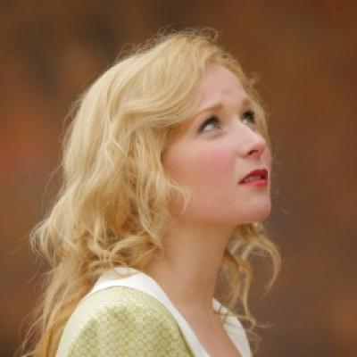 (P) Blestemul de a fi femeie