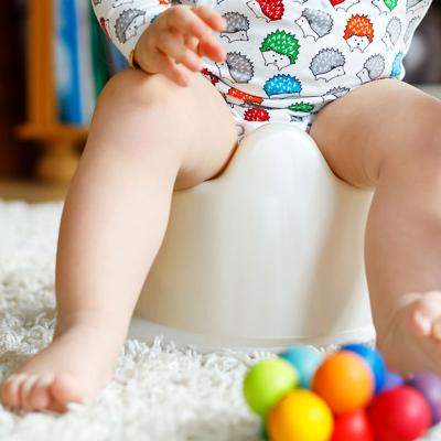 Când învățăm copilul la oliță? Ce spun medicii