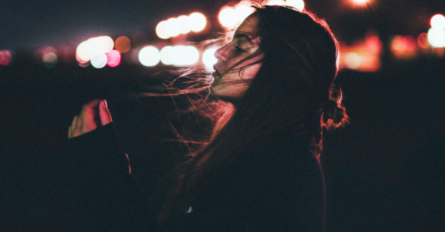 14 Lucruri pe care le face o femeie cu adevarat fericita 