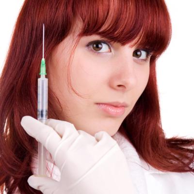 Foto: Operatiile estetice au transformat-o intr-un monstru