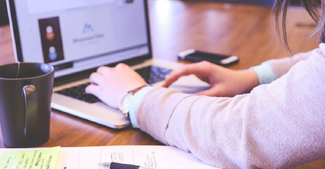 Cele mai mari greseli pe care le poti face intr-o sedinta pe Zoom in 2021