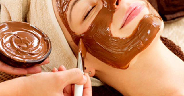 Iulia Preda te invata: Cum sa iti pregatesti 3 masti impotriva ridurilor