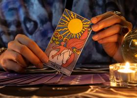 TAROT ONLINE: Mesajele destinului pentru aprilie 2025. Ce vești îți aduce a doua lună de primăvară?