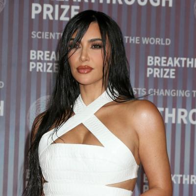 Incident neașteptat la Met Gala 2025: Kim Kardashian, furioasă după ce bodyguardul i-a călcat pe rochie