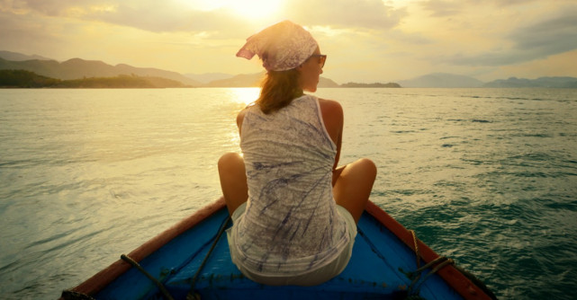 9 lucruri pe care sa le experimentezi inainte sa implinesti 40 de ani