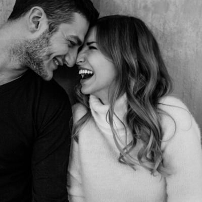 5 trucuri care te vor face să te reîndrăgostești de partenerul de cuplu