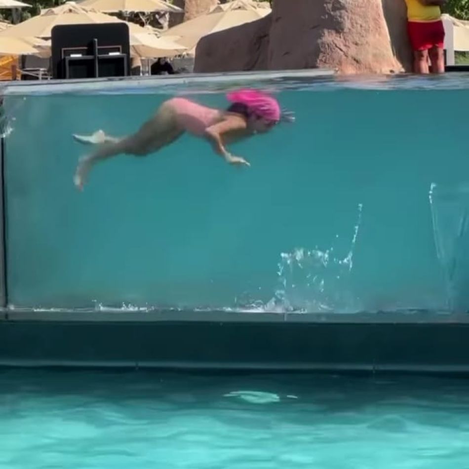 Pepe, imagini de poveste cu cei 3 copii ai săi! Artistul a plecat în vacanță în Turcia cu familia