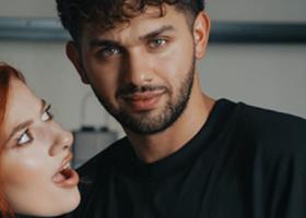Știi ce zic?, emisiunea online cu scop umanitar pe care Marius Elisei a dezvoltat-o, continuă cu sezonul 2 pe YouTube