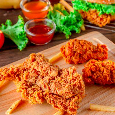 Rețete care te fac să îți lase gura apă: pui crocant la air fryer în 3 variante (șnițel, crispy, strips)