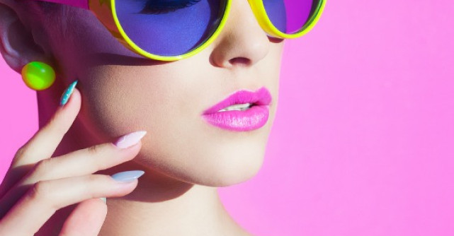 Trucuri pentru machiaj in sezonul cald - cum sa fii mai hot decat temperaturile de afara?