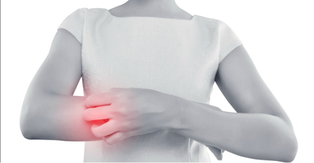 Dermatita atopica la copii si adulti: cauze, simptome, si cum se tratateaza