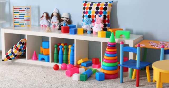 Jucarii ca-n copilaria mea: cadouri pentru copii mari si mici