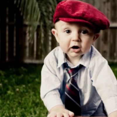 Papioane și cravate pentru băieței de purtat în clipe de neuitat