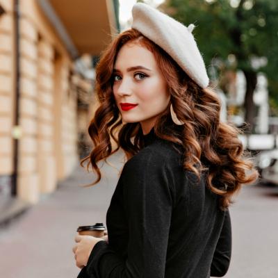 Berete franțuzești pentru un look feminin parizian contemporan