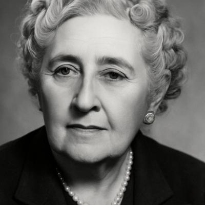 Agatha Christie - Regina romanului polițist și creatoarea lui Hercule Poirot și Miss Marple