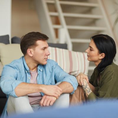 10 lucruri care distrug atracția într-o relație. Ce spun experții despre semnalele ignorate la început