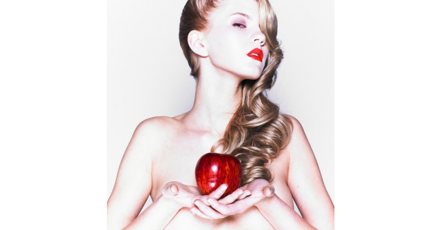 Video: Ea a fost aleasa CEA MAI FRUMOASA FEMEIE DIN LUME!