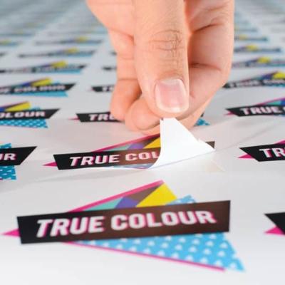 Tipărirea de stickere și etichete, o afacere în plină ascensiune