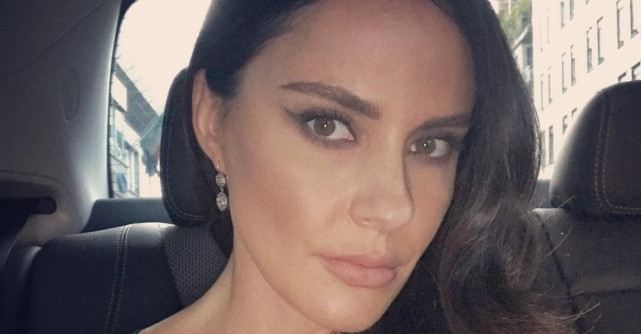 Adelina Chivu este de o frumusețe răpitoare! La 38 de ani, soția lui Cristi Chivu a rămas la fel de fermecătoare