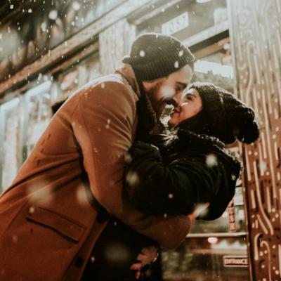 Gesturi frumoase de iubire. Esti norocoasa daca le face!