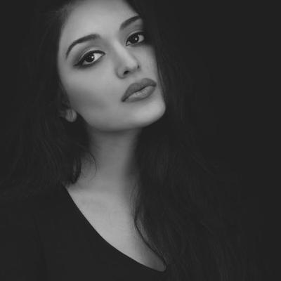 Nu facem troc cu iubirea, dar nu-mi cere să-ți dau totul, în timp ce tu nu ai nimic de oferit