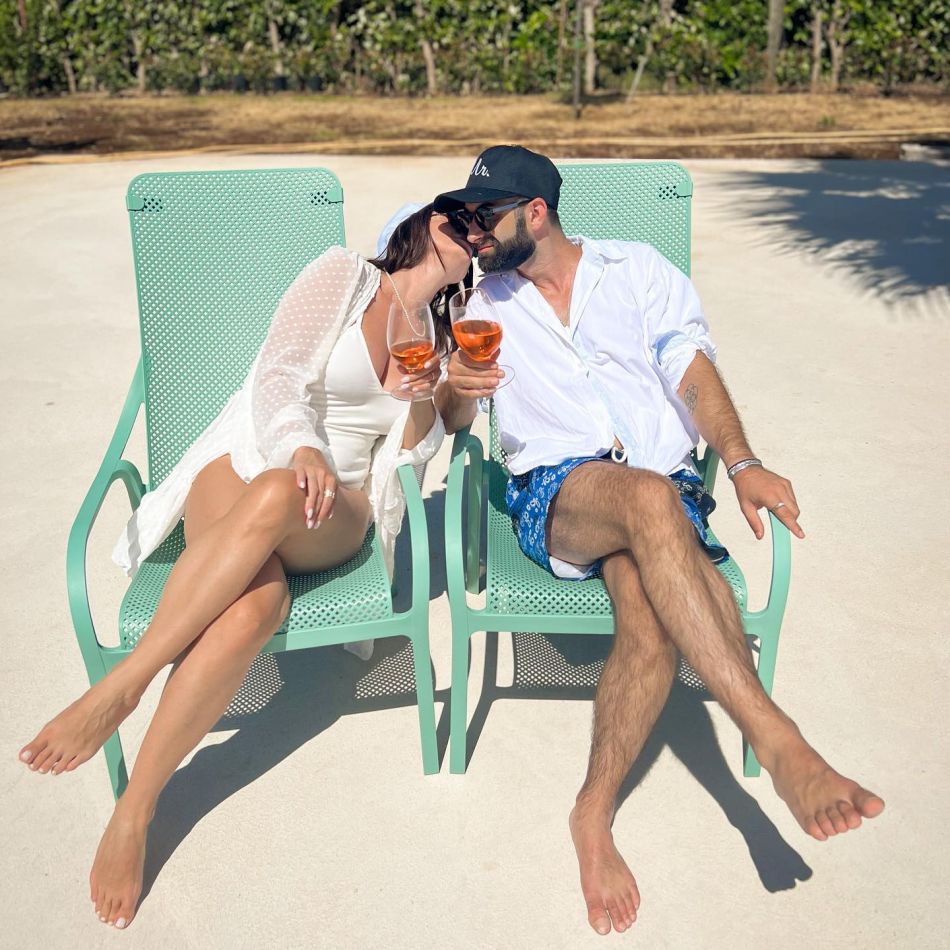 Cătălina Grama și Paul Ipate s-au căsătorit civil, în Italia. Imagini de la nunta celor doi