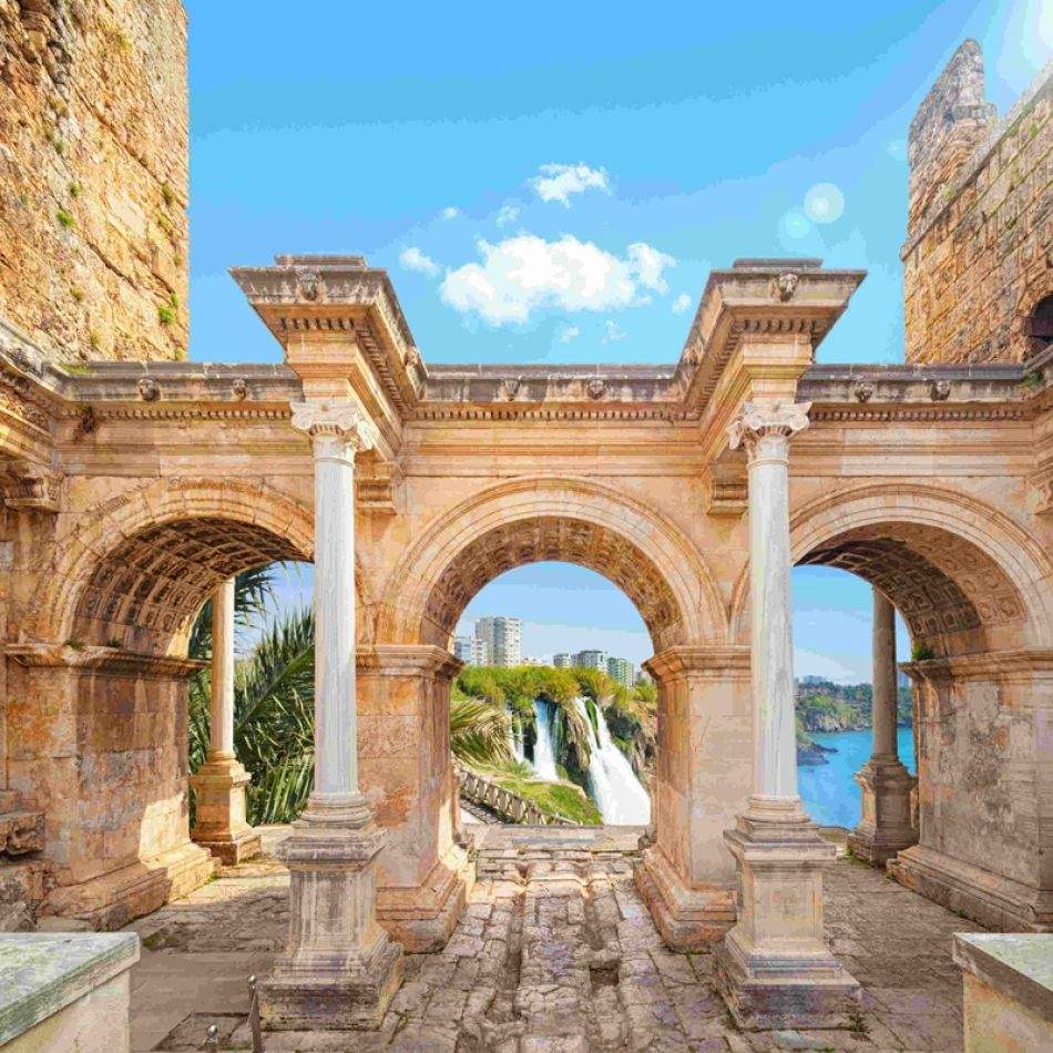 Antalya, în top pentru vacanțele de vară: Turcia a depășit Grecia la numărul de turiști