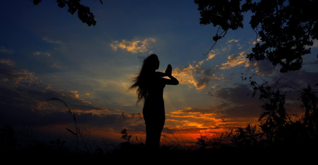 Când sufletul nu mai poate: 20 de lucruri pe care să ți le spui înainte de culcare