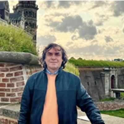 Mircea Cărtărescu va preda la o universitate din New York. Ce are să le transmită studenților americani 