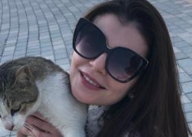 Monica Gabor, revedere emoționantă cu sora sa mai mare! Imaginea care a cucerit internetul