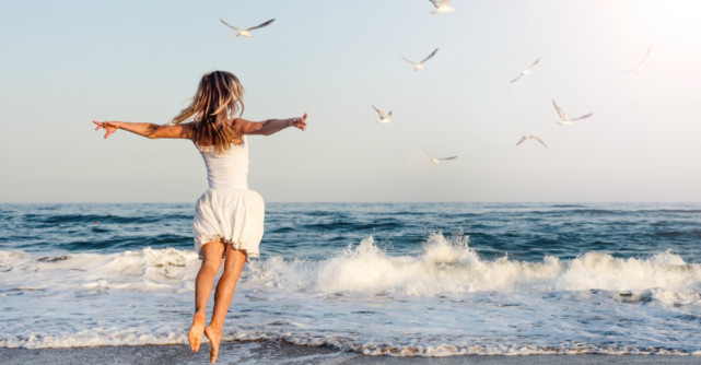 Specialiștii recomandă să mergem cât mai des la mare. Iată de ce! 