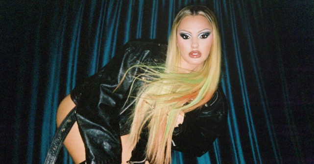 Alexandra Stan lansează albumul 'Rainbows'