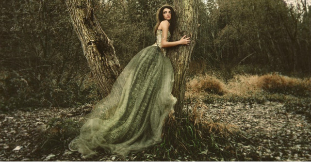 Se apropie Black Friday! 5 modele de rochii pe care sigur le vei găsi la reducere!