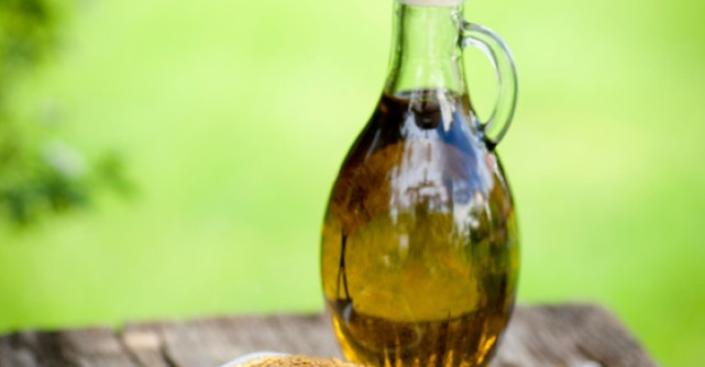 Uleiul de in: 12 utilizari miraculoase