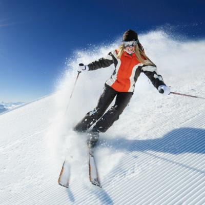 Echipamente de ski pentru femeile cochete