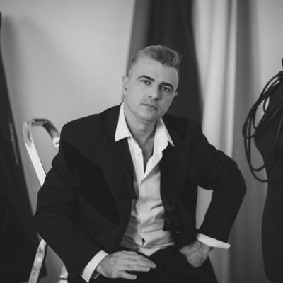 INTERVIU CORNEL ILIE.  30 de ani de carieră, 10 albume și planuri de viitor: Câți oameni pot locui într-un cântec?