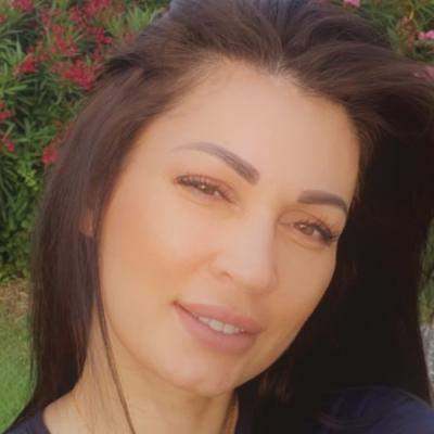 Nicoleta Luciu va petrece Crăciunul alături de tatăl ei. Vedeta și-a iertat părintele, după copilăria grea pe care a trăit-o