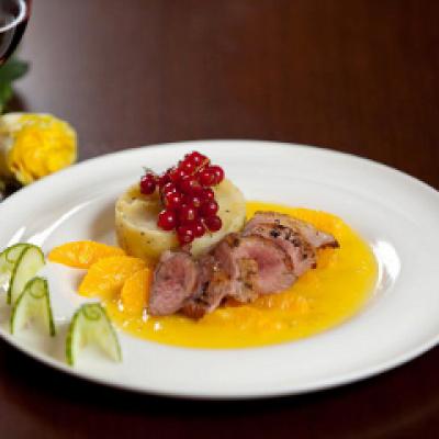 Kudi-reteta: Piept de rata cu cartofi fondant