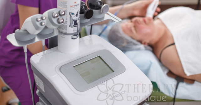 De ce apare bărbia dublă și cum putem scăpa de ea prin proceduri noninvazive