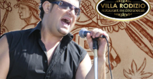 Incepe seria concertelor Tavi Collen Band la Rodizio Garden!