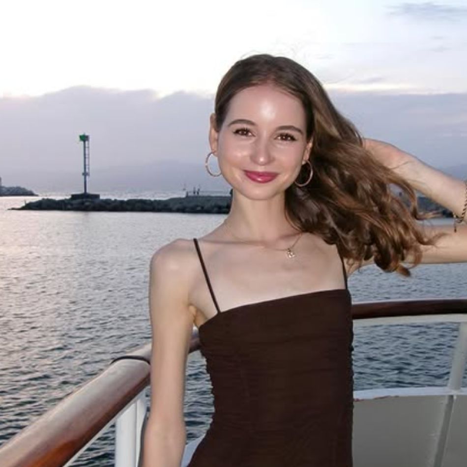 Motivul pentru care Irina Columbeanu se culcă la 1 noaptea, de când studiază Medicina la New York 
